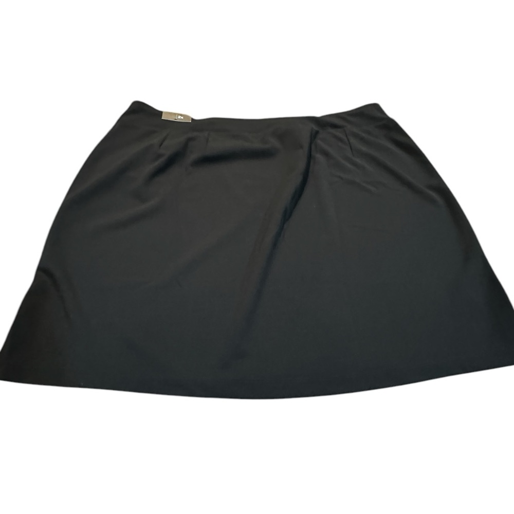 Maurices Black a line mini Skirt Knee Length slits on both sides Size 2X NWT